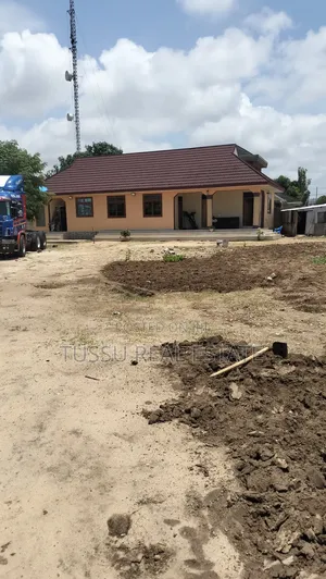 4bdrm House in Mbweni Ubungo, Kinondoni for sale