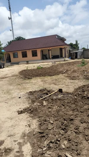 4bdrm House in Mbweni Ubungo, Kinondoni for sale