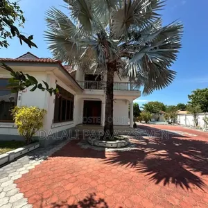 4bdrm House in Dalalipapaatzseven, Kinondoni for sale