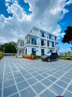 Furnished 10bdrm House in Kigamboni for sale