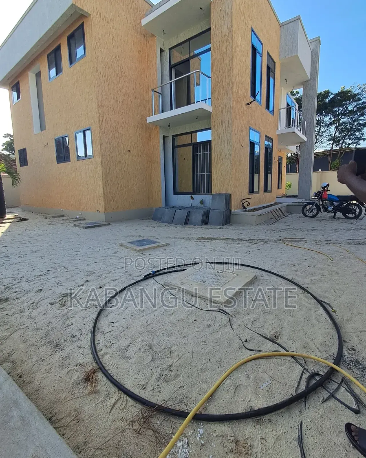 4bdrm House in Oysterbay for rent