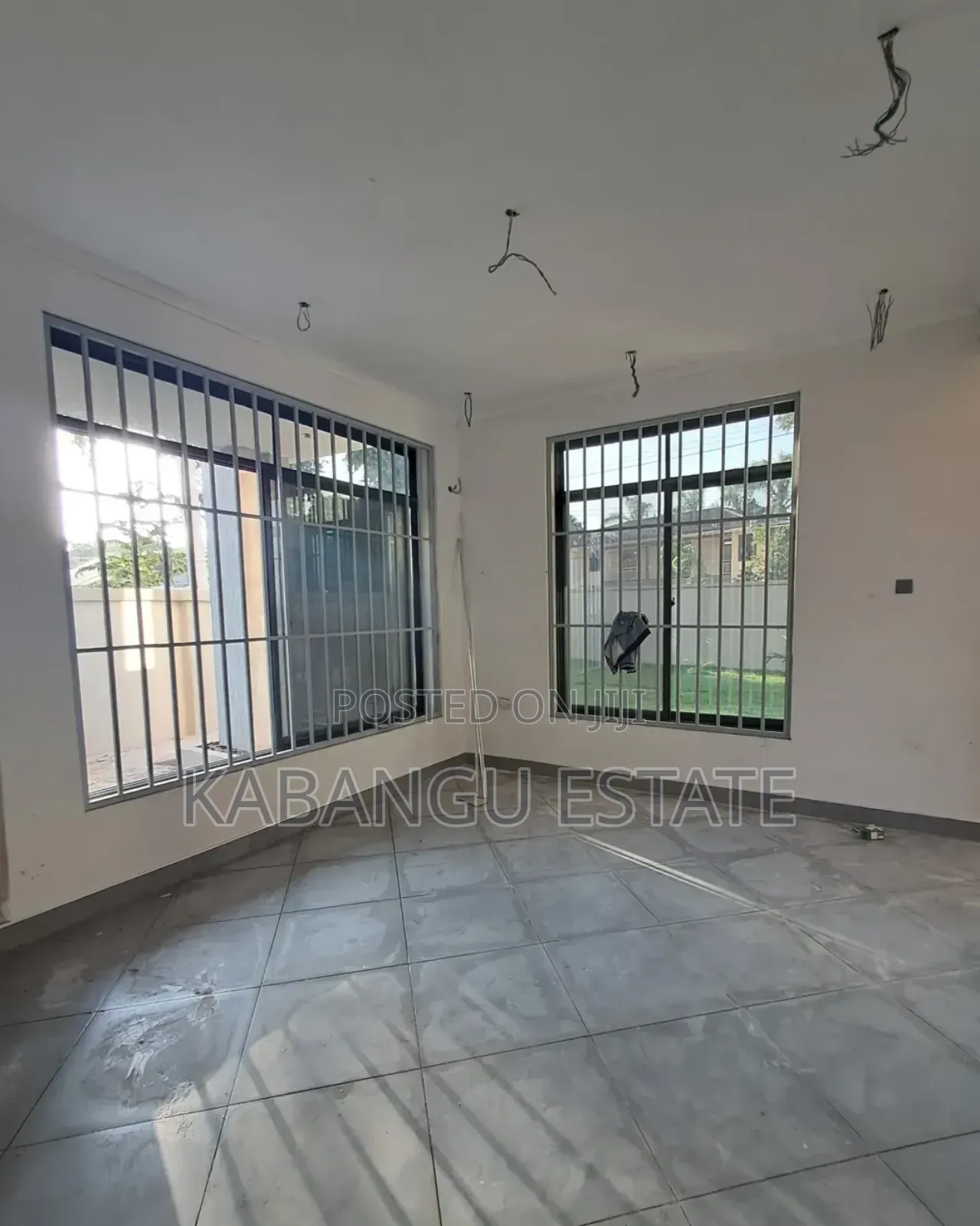 4bdrm House in Oysterbay for rent