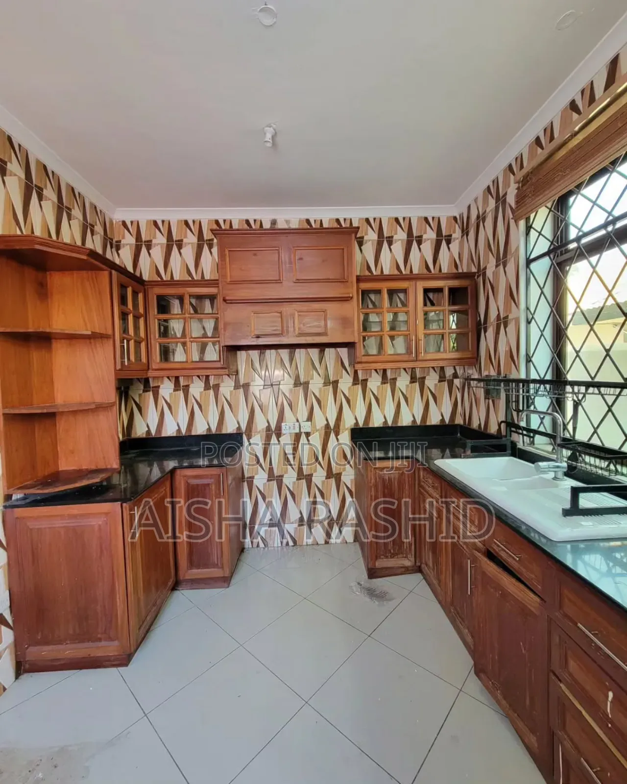 3bdrm House in Kinyerezi for rent