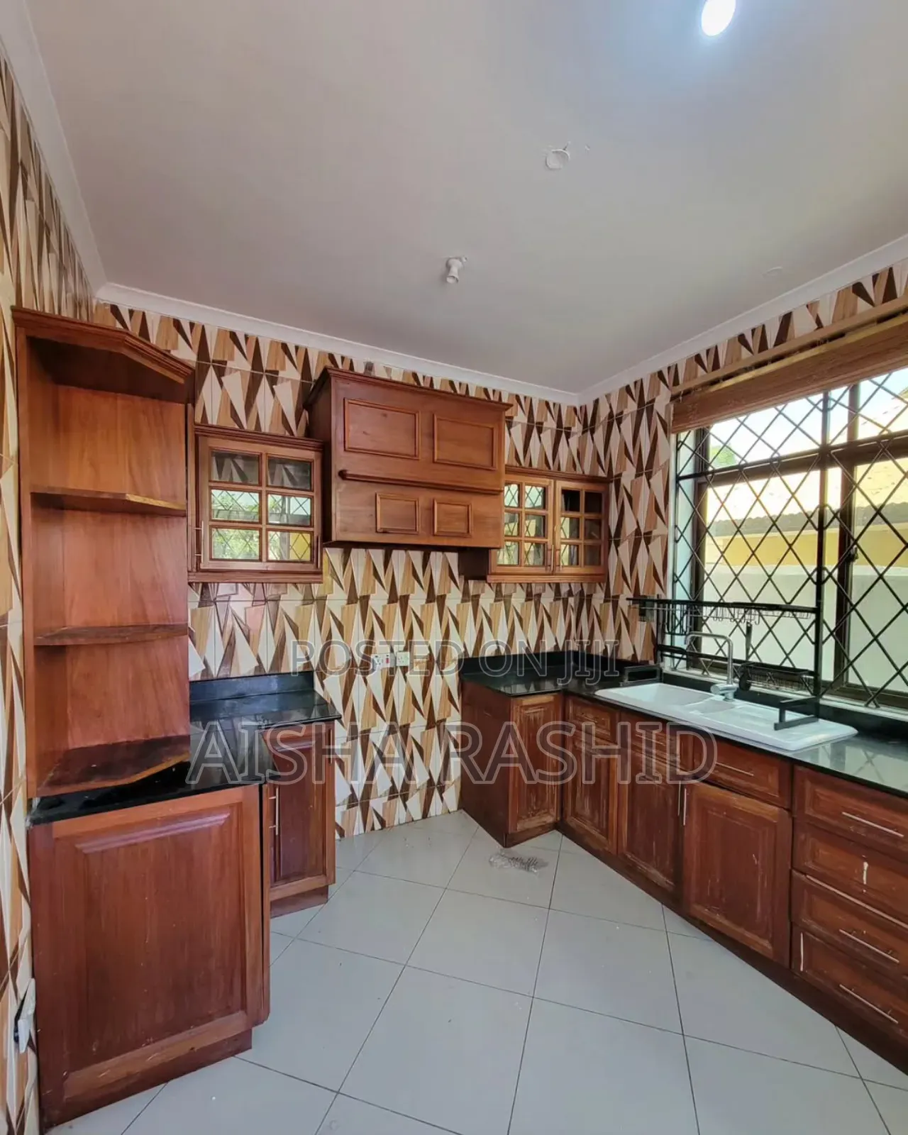 3bdrm House in Kinyerezi for rent
