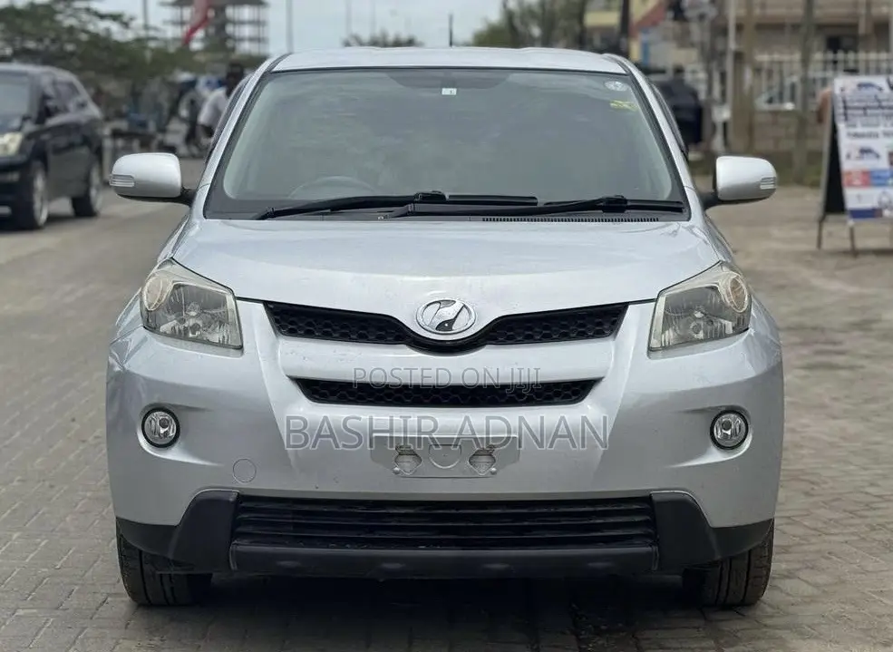 Toyota IST 2008 Silver