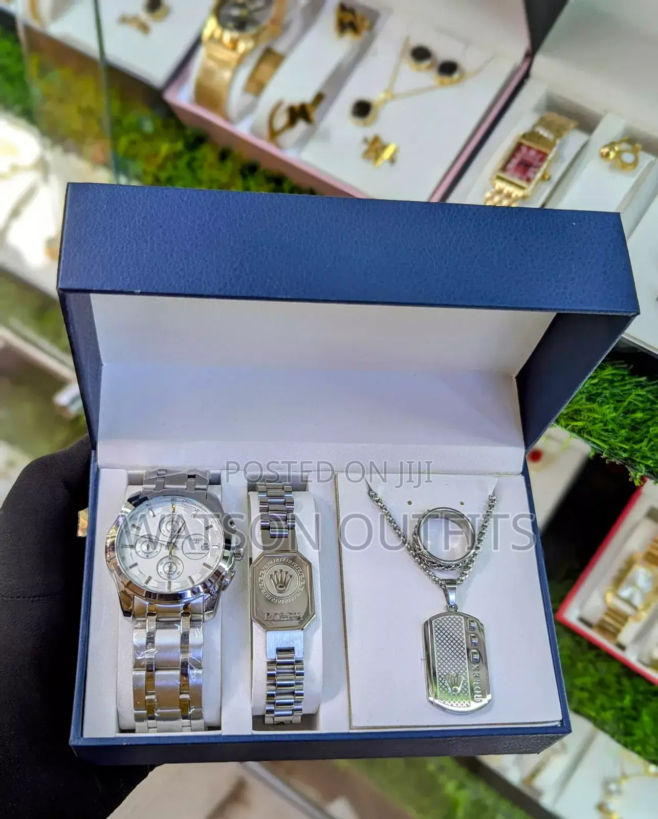 Watch,Bracelet,Chain Ring in a Single Unit