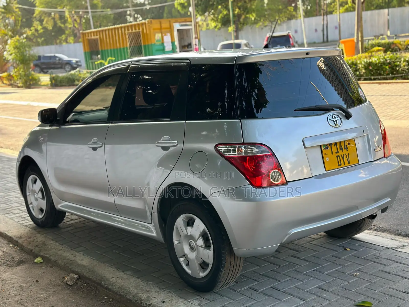 Toyota IST 2006 Silver