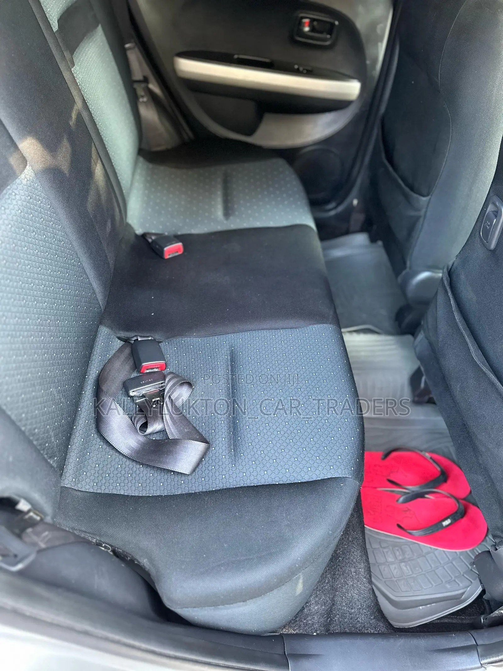 Toyota IST 2006 Silver