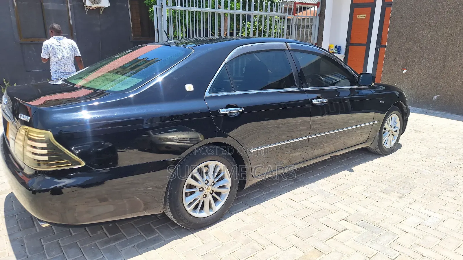 Toyota Crown 2006 Blue
