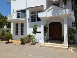 Furnished 4bdrm Villa in Villas, Oyster Bay for rent