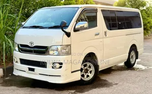 Toyota HiAce 2007 White