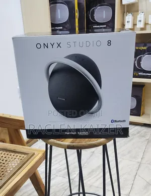 Harman Kardon Onyx Studio 8 Speaker