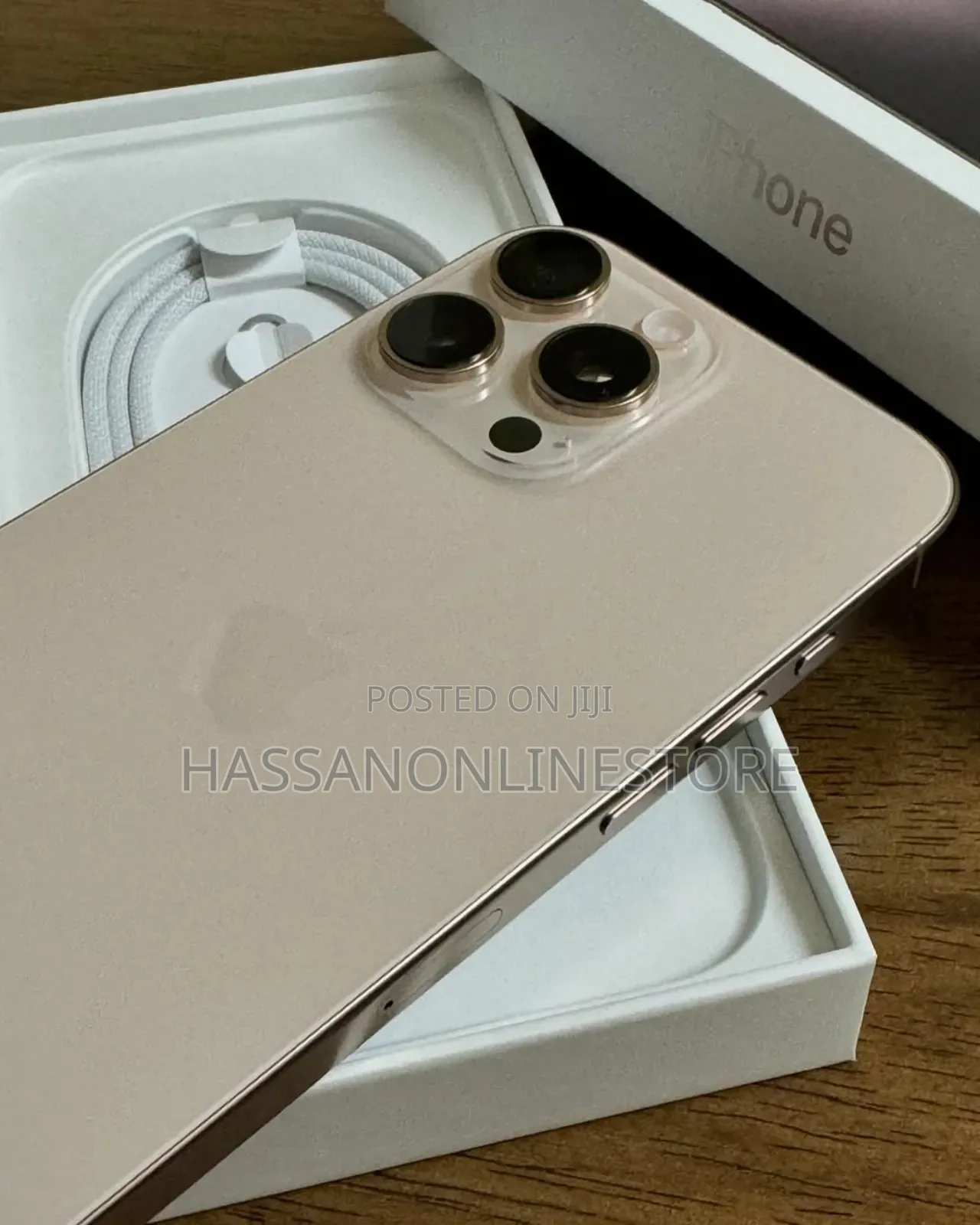 New Apple iPhone 16 Pro Max 256 GB Gold