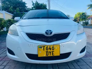 Toyota Belta 2007 White