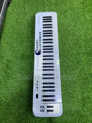 Mid Keyboard Carbon61 
Imara