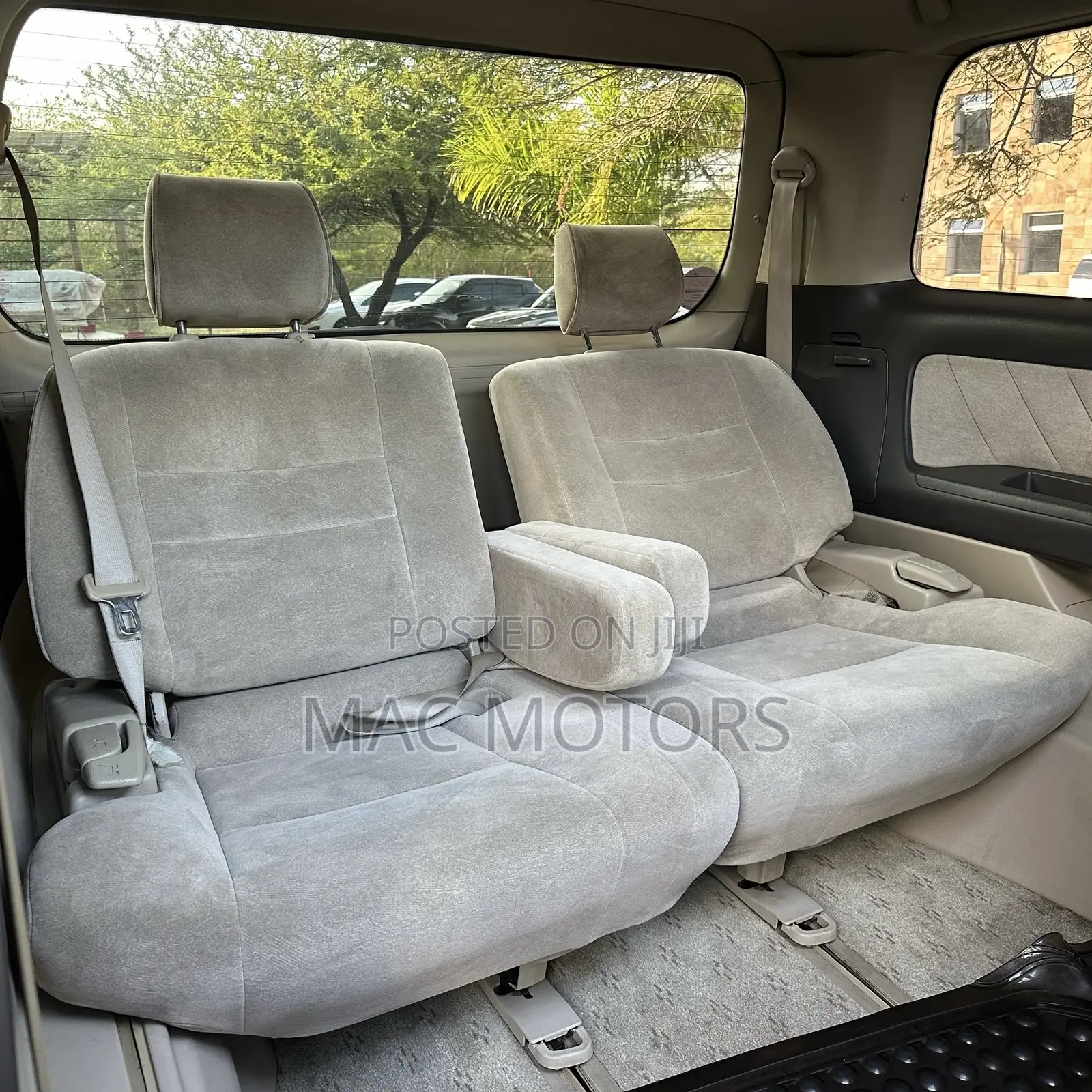 Toyota Alphard 2004 Black