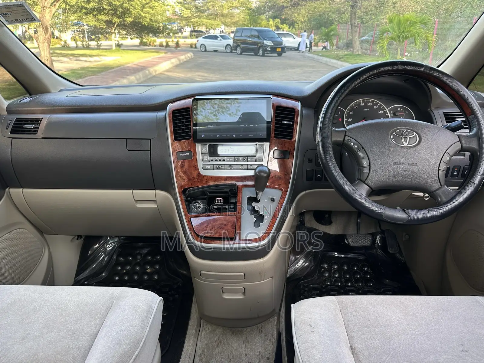 Toyota Alphard 2004 Black
