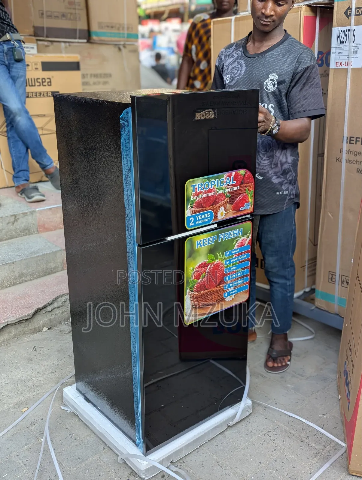 Fridge La Boss 110bks, Color Black With 120 Liters
