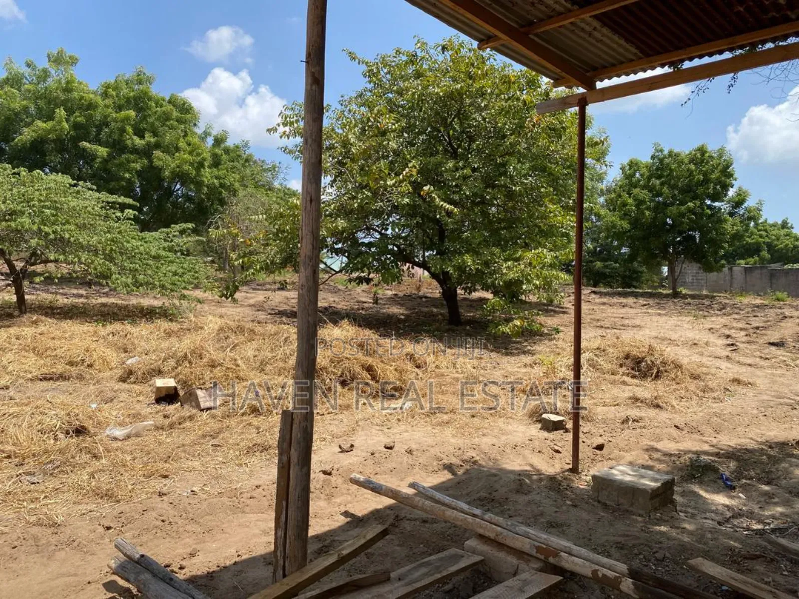 Commercial Plot for Sale at Goba
