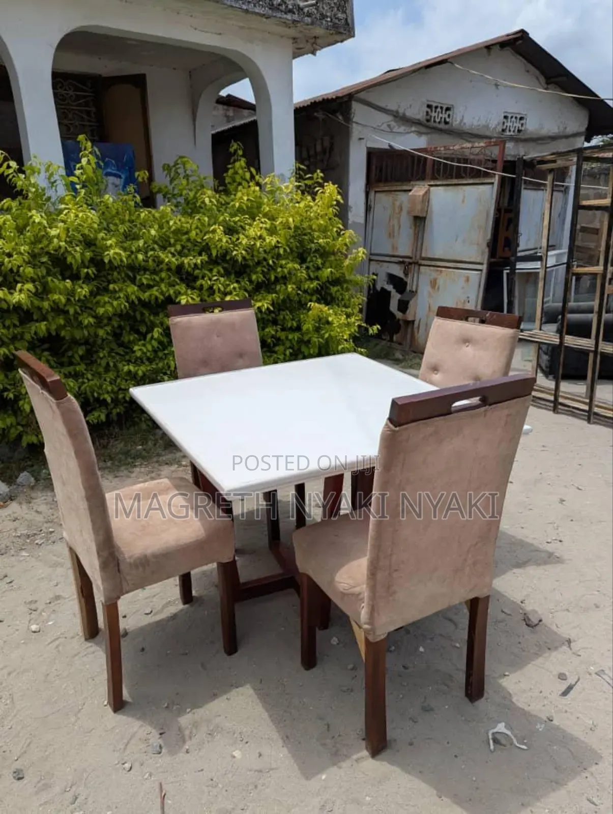 Nauza Dinning Table Viti 4 Bei Imetumika