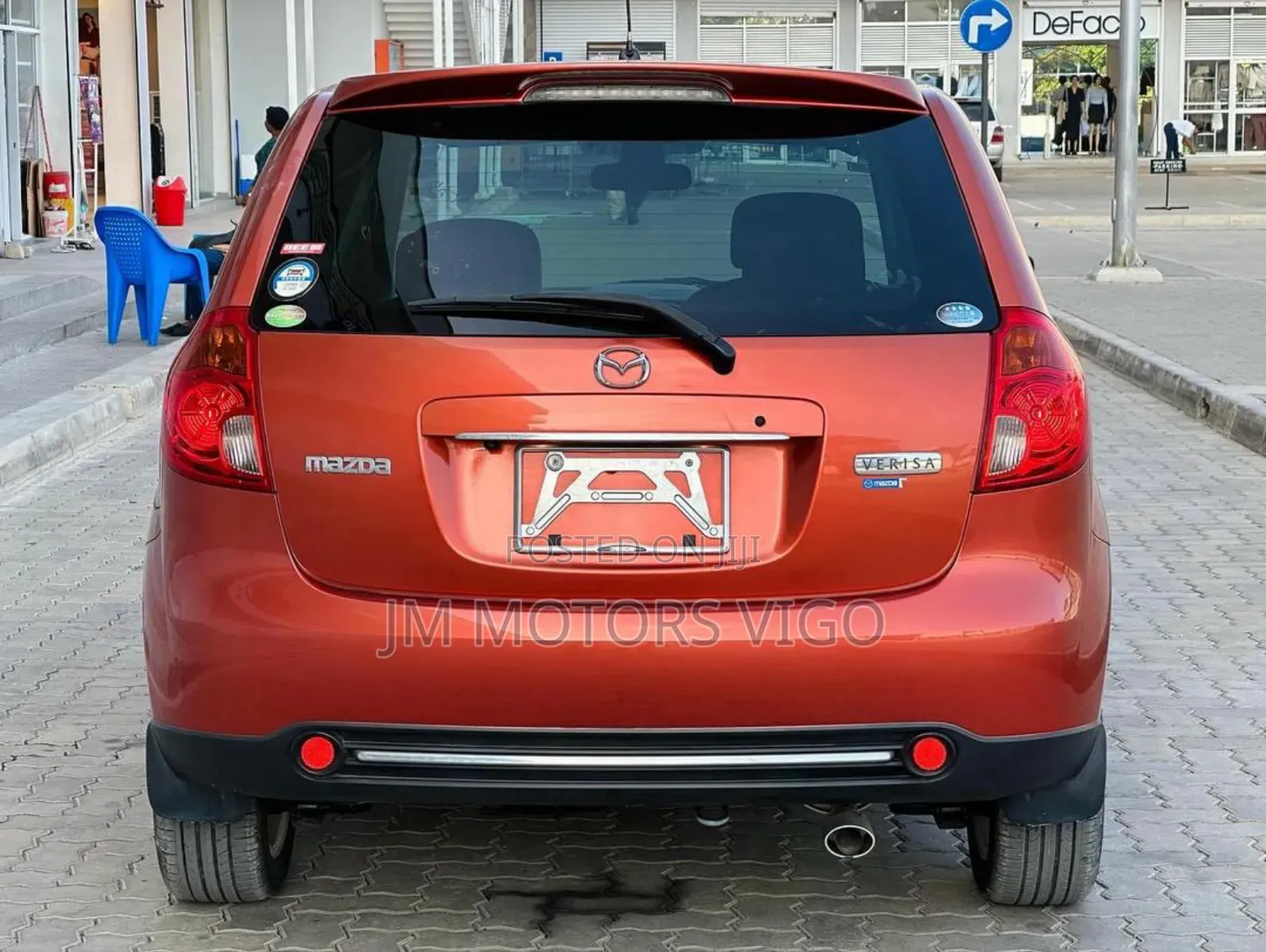 Mazda Verisa 2009 Orange
