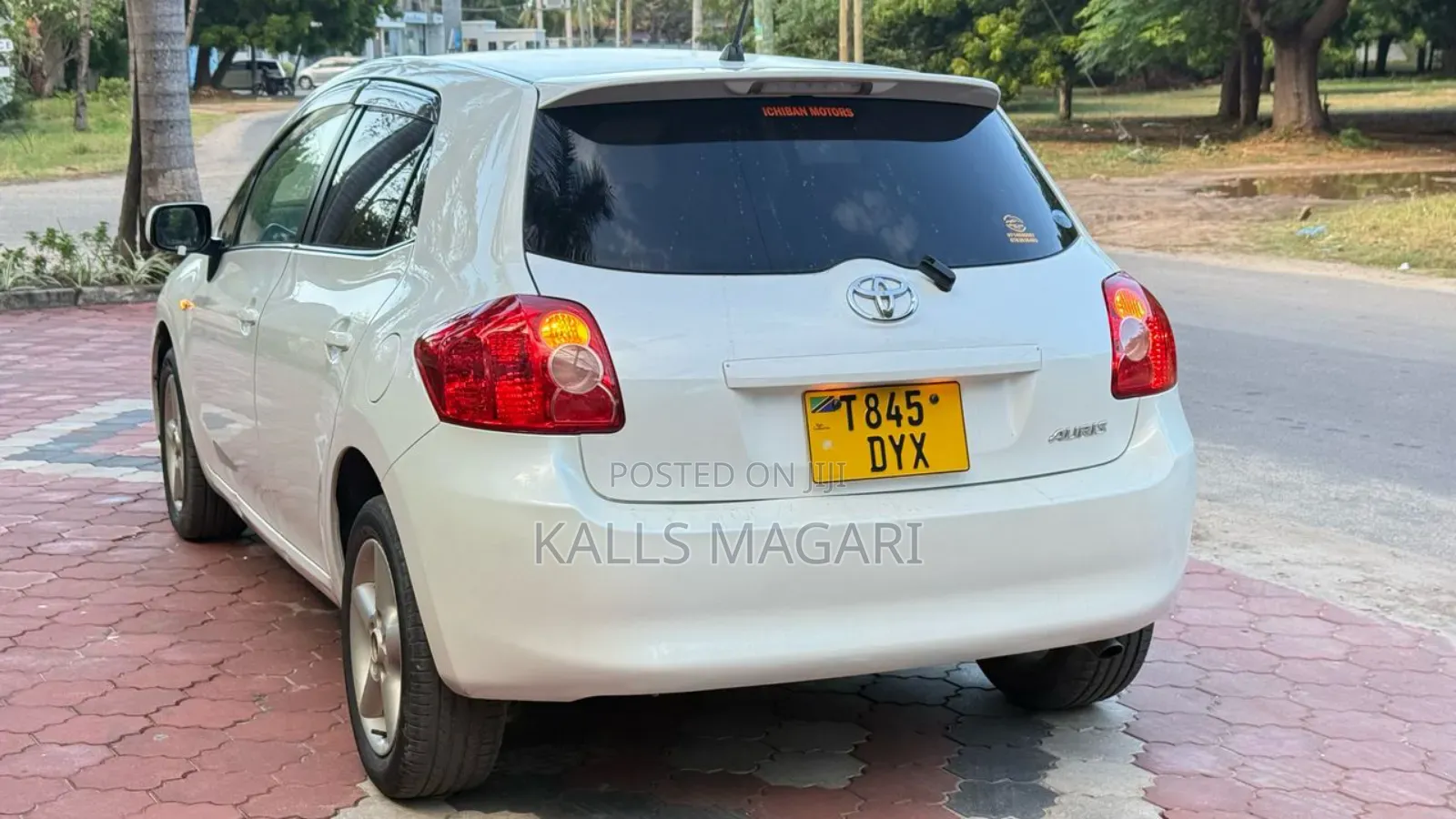 Toyota Auris 2009 White