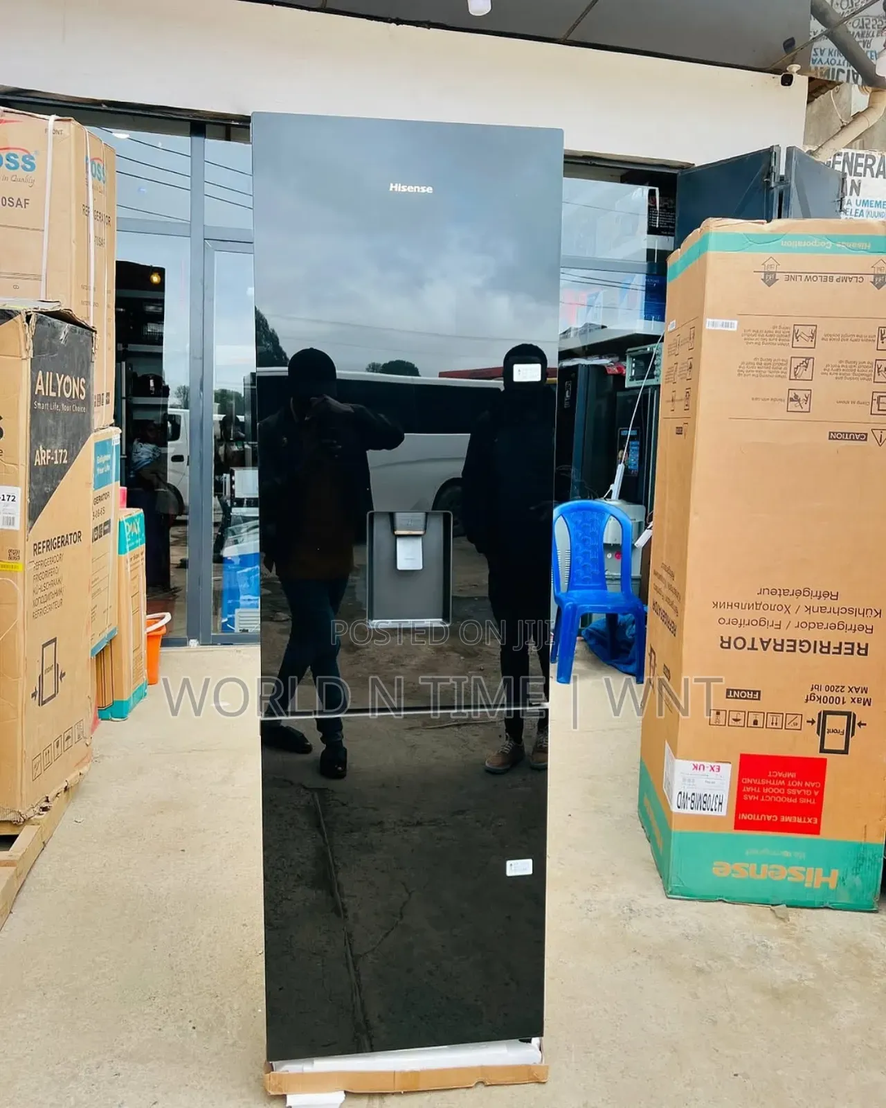 Hisense Fridge H370bmib-Wd Bottom Freezer 263l Black Mirror