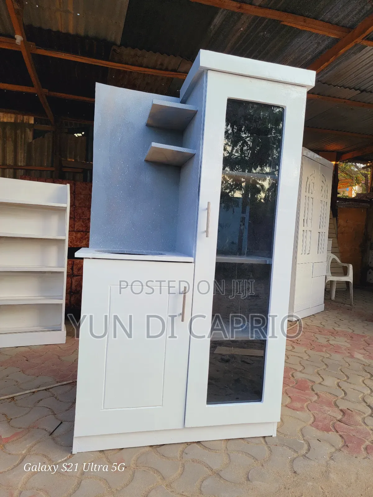 Kitchen Cabinet Nzuri Mpya