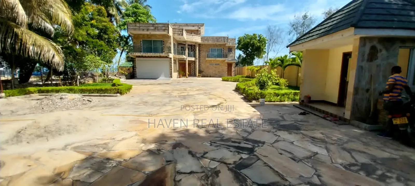 Furnished 6bdrm House in Kigamboni for sale