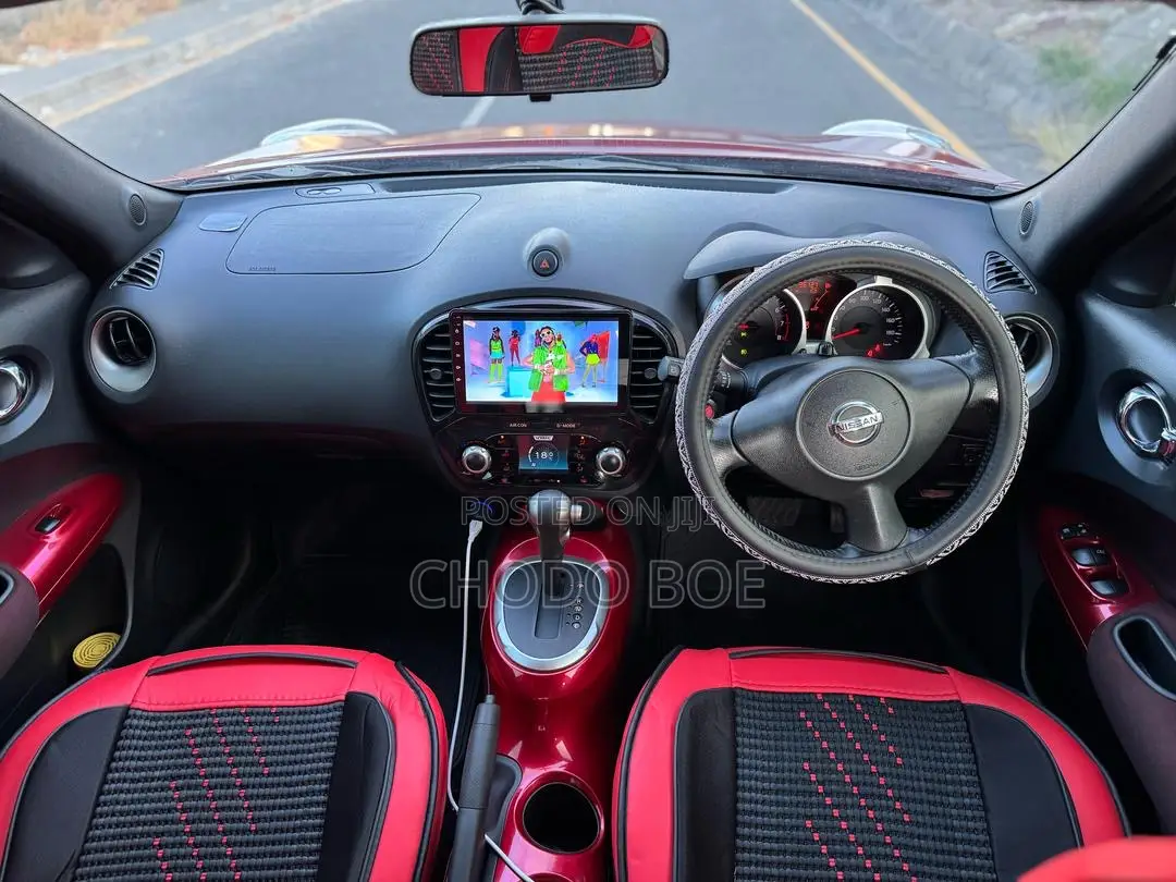 Nissan Juke 2011 Red