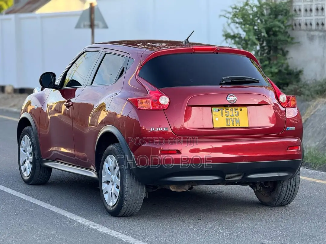 Nissan Juke 2011 Red