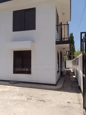 5bdrm House in Mikocheni B for rent