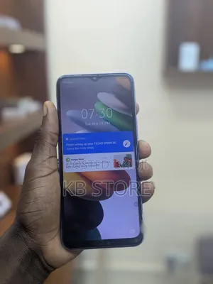 Tecno Spark 8C 64 GB Blue