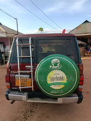 Toyota Land Cruiser Prado 2000 Red