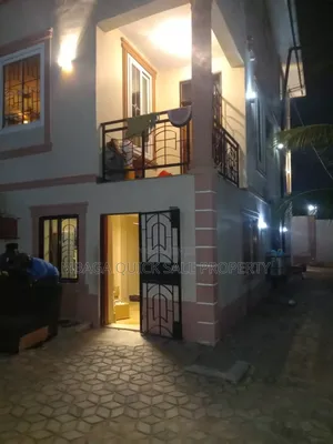 5bdrm House in Goba Center for rent