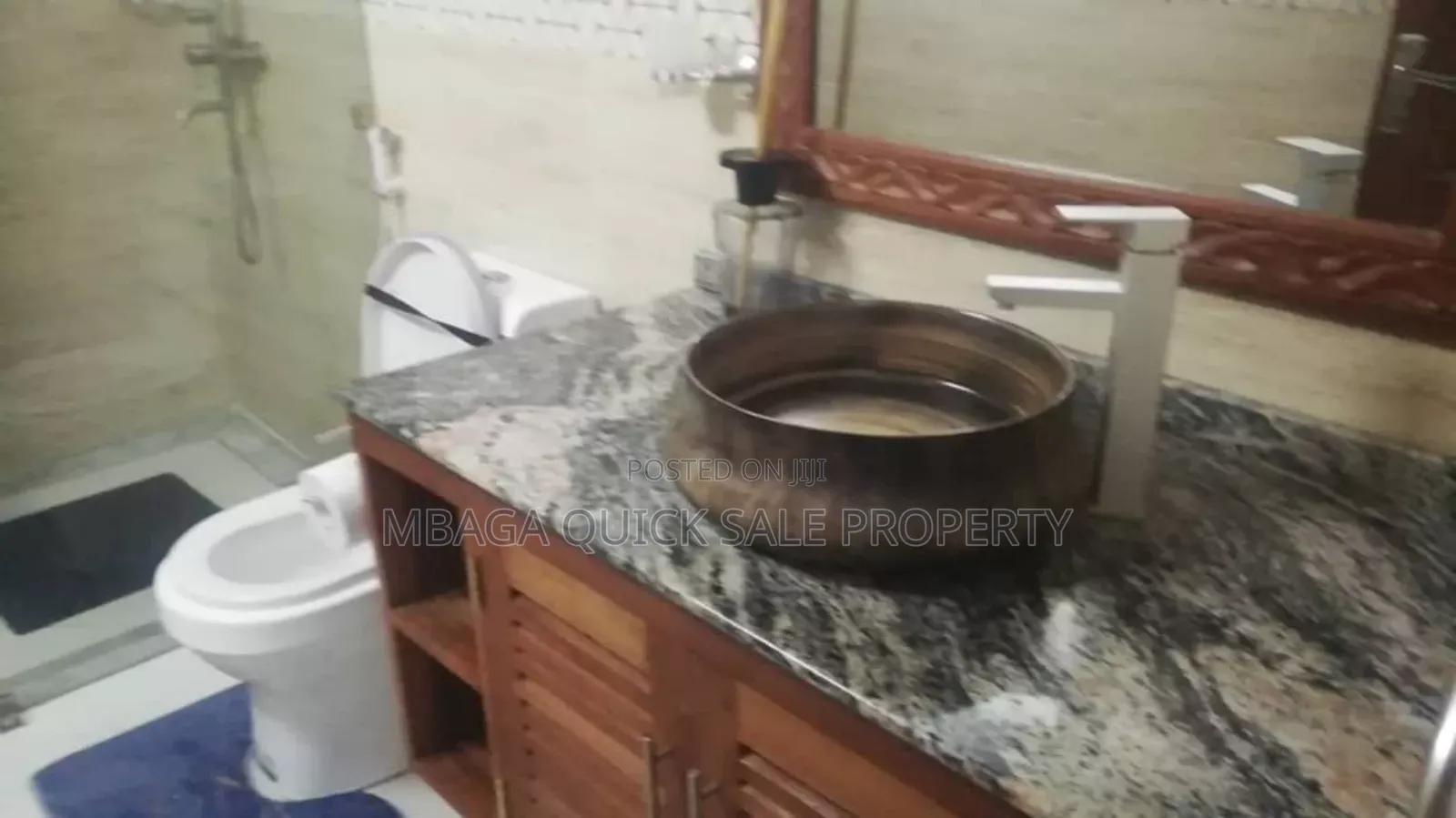 5bdrm House in Goba Center for rent