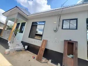 3bdrm House in Goba for sale
