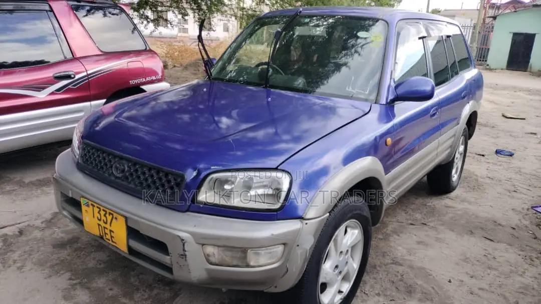 Toyota RAV4 1999 Blue