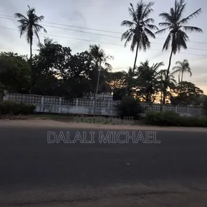 4bdrm House in Mbezibeach for sale