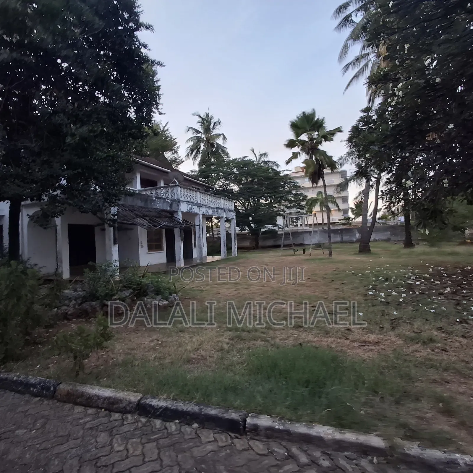 4bdrm House in Mbezibeach for sale
