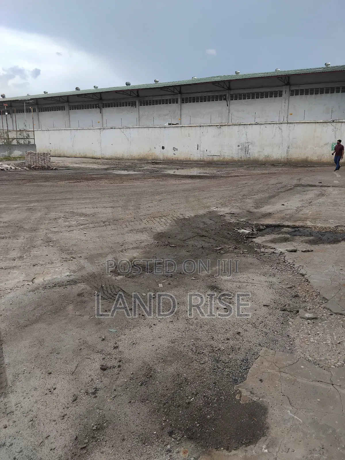 Open Yard 1250 SQM in Nyerere Road