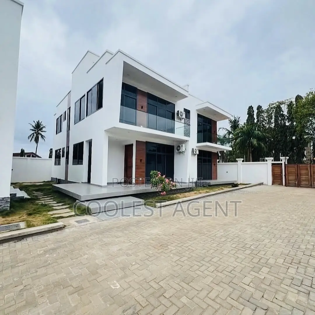 Furnished 3bdrm Apartment in Mbezibeach, Kinondoni for rent