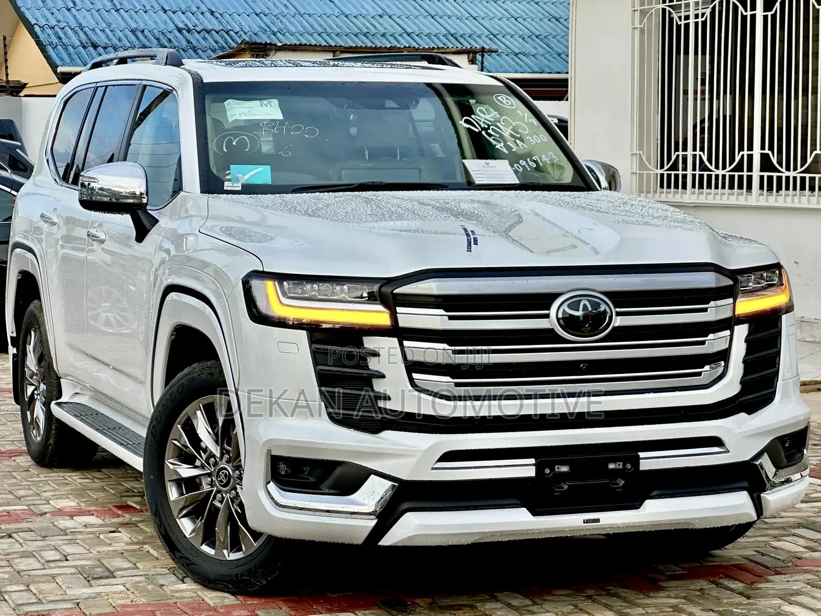 Toyota Land Cruiser 2024 White