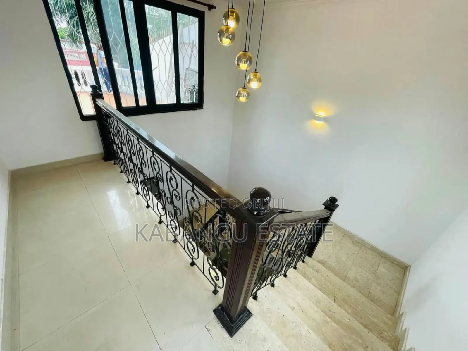 4bdrm Villa in Ada Estates for rent