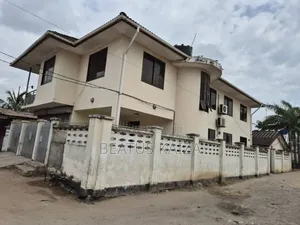 4bdrm Block of Flats in Mwananyamala, Kinondoni for sale