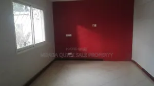 10bdrm House in Mikocheni for sale