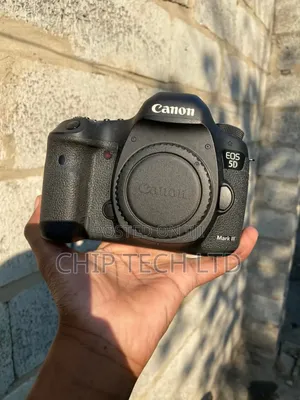 Canon 5d Mark Iii With Lens