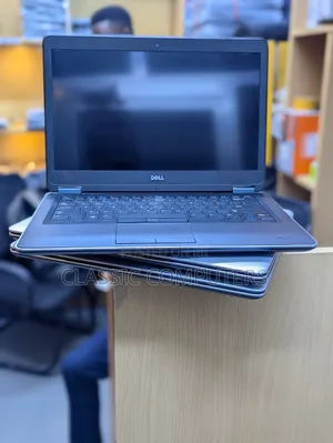 Laptop Dell Latitude 7440 8GB Intel Core I5 SSD 256GB