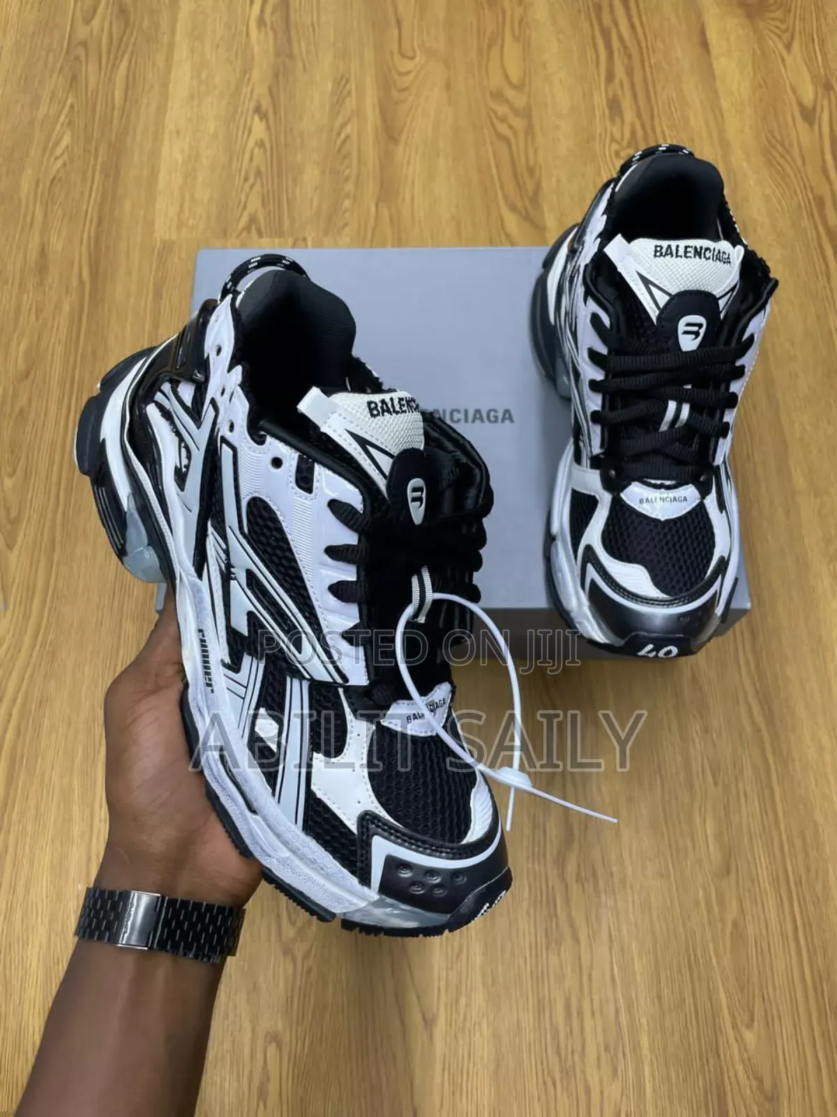 Balenciaga Runner Original.
