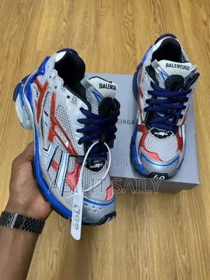 Balenciaga Runner Original.